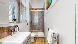 81-web-or-mls-96 Bath Street The Steamie_50