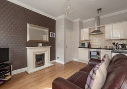 LadyStairsClose_2-10