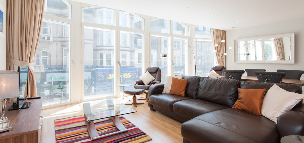 Shandwick Place - Modern and spacious living room