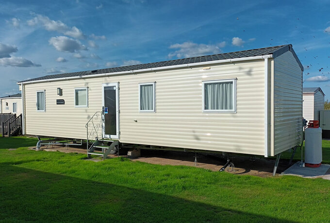 Outside View of Summer Breeze - Outside view of Summer Breeze