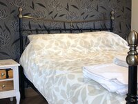Kingsize Bed