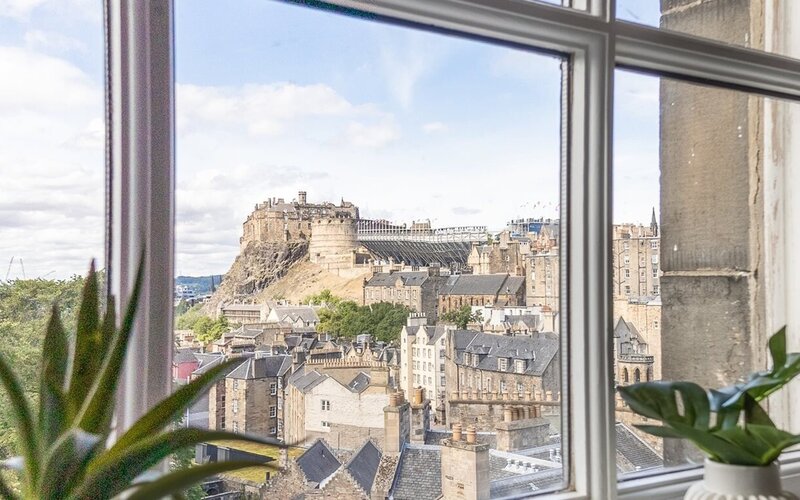 63304e3e-c6e5-40a0-b3ed-aee100de9e44