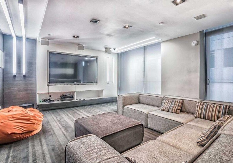 Luxury Condo Studio on Peter St Downtown Toronto