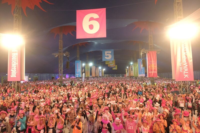 The Moonwalk, taking place in London, Edinburgh and Iceland - Thousands of people gathered in the UK for the Moonwalk. (© NatalieWalk18 @ Wikipedia) The Moonwalk, taking place in London, Edinburgh and Iceland - Thousands of people gathered in the UK for the Moonwalk. (© NatalieWalk18 @ Wikipedia)