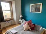 Double bedroom 1 in holiday accommodation on Lothian Road, Edinburgh