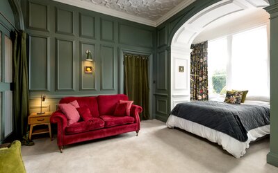 Pointgarry - Panelled bedroom.