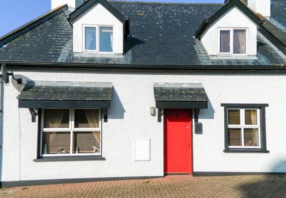 Castle Cottage-10 - A charming cottage in Greencastle, a traditional Irish fishing village