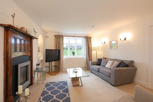 Primrose Cottage - sitting room - Spacious sitting room at Primrose Cottage, a self-catering holiday let in Gullane