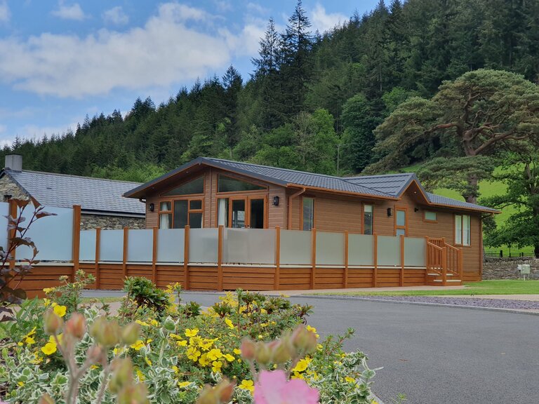 Llyn Padarn Lodge at Hendre Rhys Gethin - External view Llyn Padarn Lodge