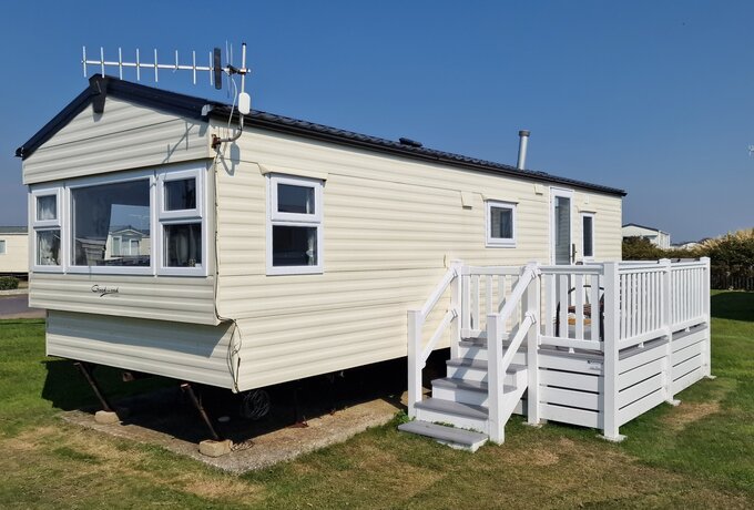 Outside View of Dave's Den - Outside view of Dave's Den with patio Outside View of Dave's Den - Outside view of Dave's Den with patio
