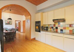 Westend Place - kitchen