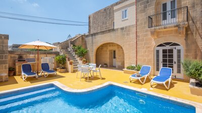 Dar ta' Betta pool area Dar ta' Betta pool area