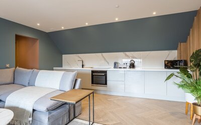 Kitchen - Lots of space to cook and relax