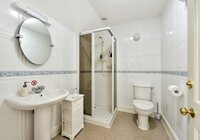 Steading ensuite (2)