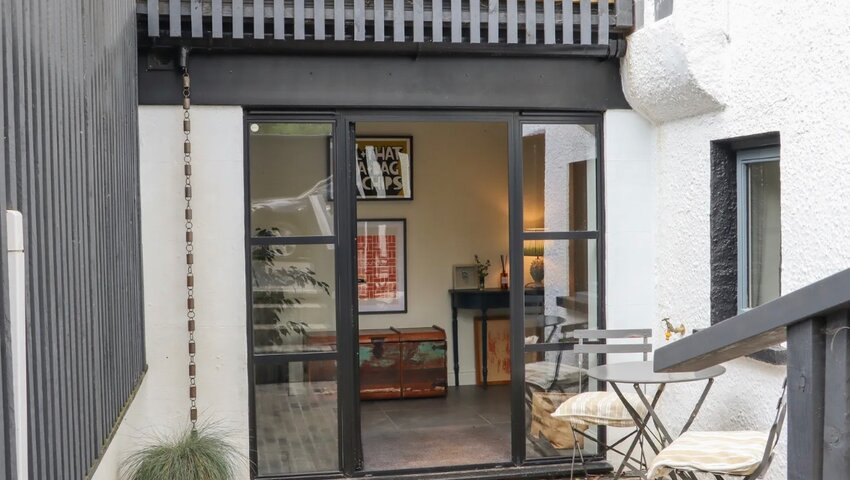 Beautiful front entrance to Artists Hideaway