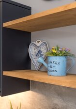 Open Shelving & Contemporary Kitchen Styling
