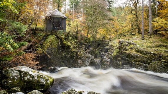 The Hermitage - Ossian Hall overlooking The Black Linn Falls at The Hermitage, Dunkeld (© VisitScotland / Kenny Lam)
