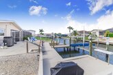 A Florida House Villa
