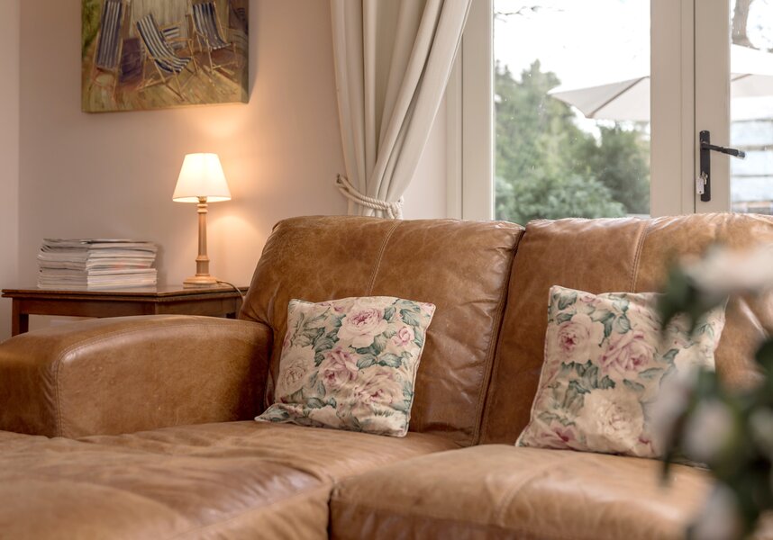 Grassicks_Cottage-Living Room