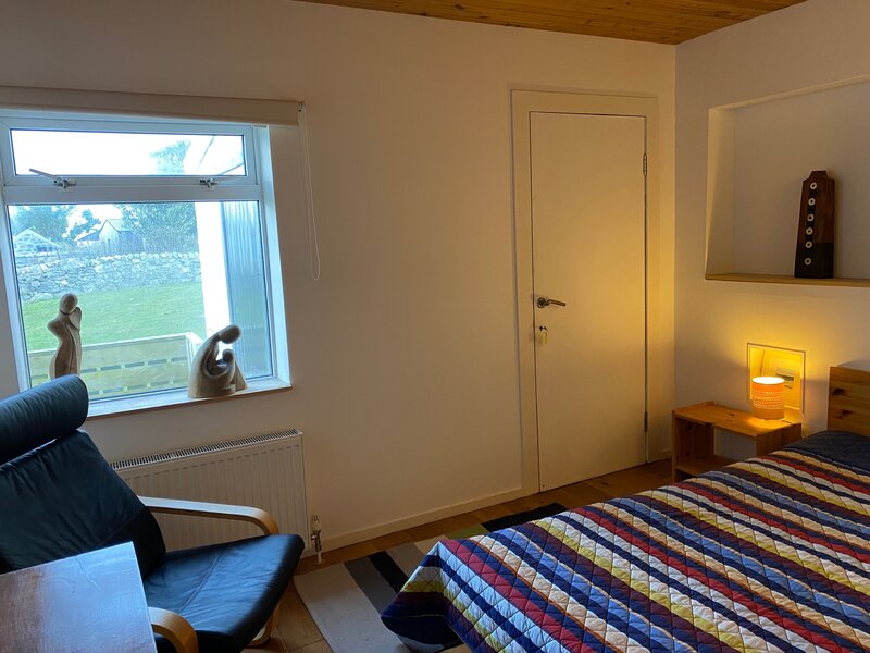 1618A9B9-D69A-4FDB-A197-D13B7BEEB198