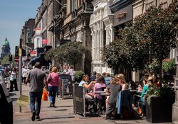 Lively Outdoor Space in Edinburgh