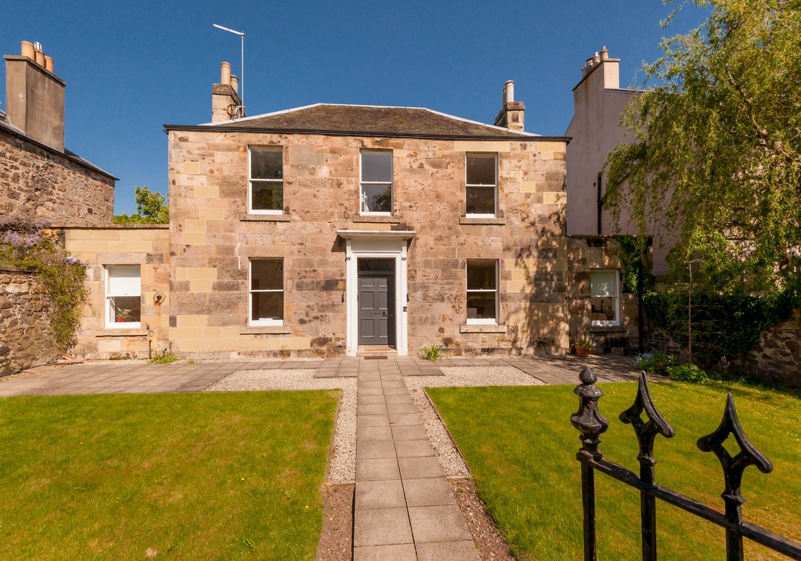 The Lochside House Residence Apartments in Edinburgh Self Catering