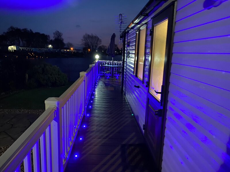 Balcony walk way