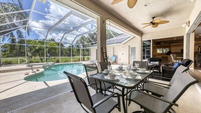 A Florida House Villa (© StreamLine VRS)