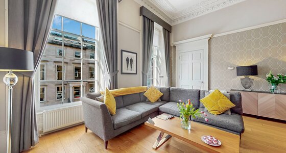 40-web-or-mls-242 West George Street MacKintosh Apartment_40