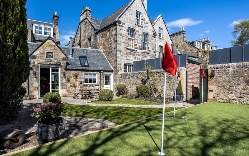 a122b975-334b-4506-823c-ad4000f4741f