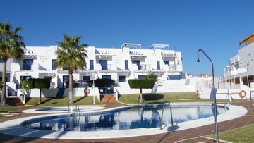 Pool 2016-06-17-074938