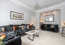 Family-friendly Living Room in Edinburgh