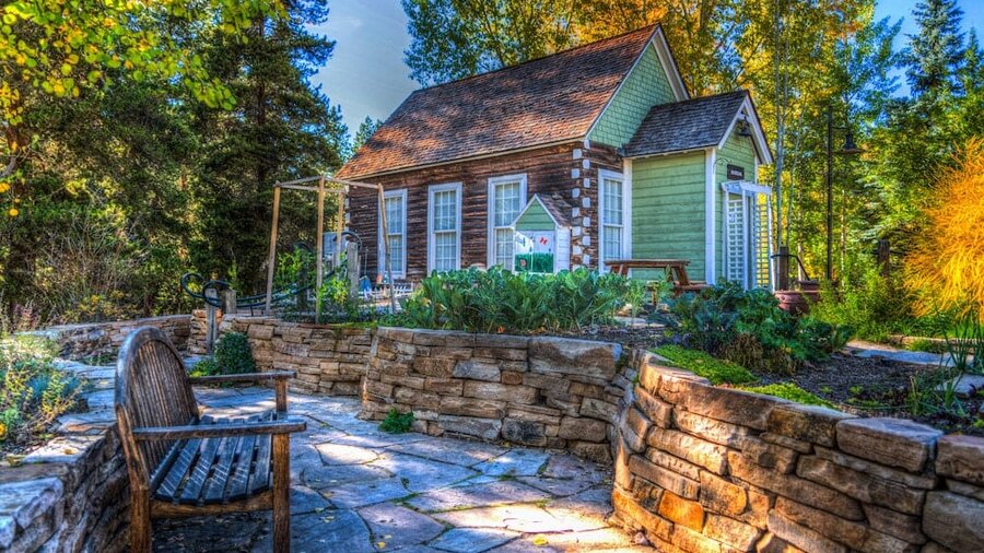 consider-investign-in-a-holiday-home consider-investign-in-a-holiday-home