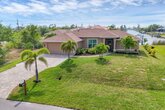 A Florida House Villa