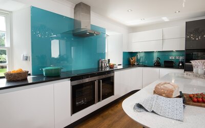 146 - Superb Kitchen