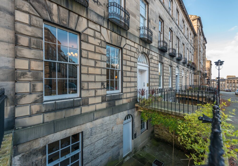 Photo of Elegant India Street Property, New Town, Edinburgh