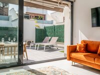 Large Glass doors out to pool