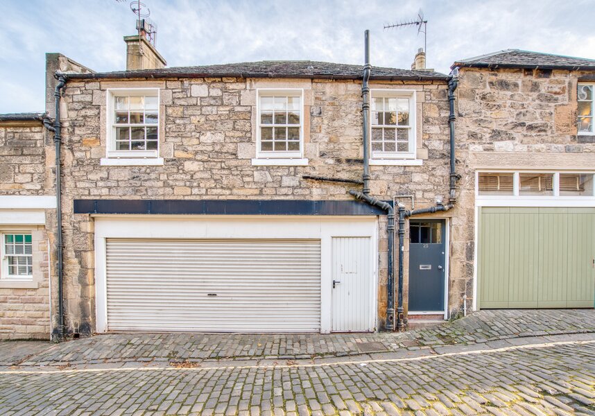 Gloucester Lane 36
