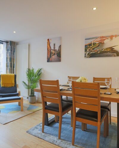 Living/Dining Room - Spacious, open plan living/dining room featuring a Juliette balcony
in Edinburgh holiday rental.