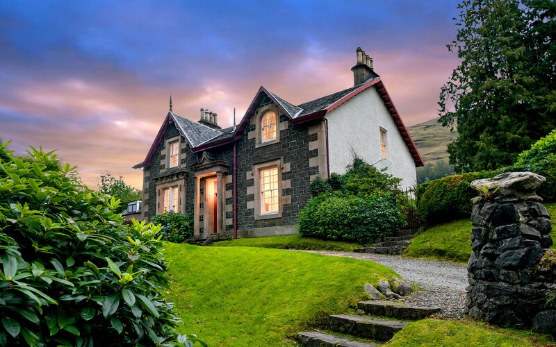 Lochside House with High Speed Internet - Majestic Lochside House, featuring a tranquil setting