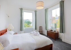 Westend Place - master bedroom