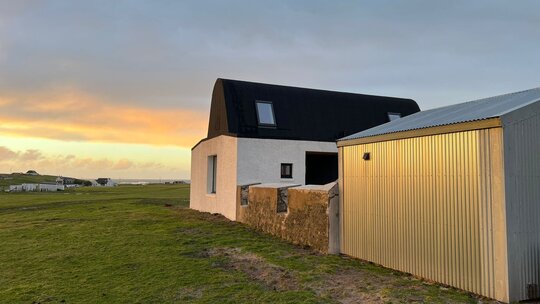 2A726770-4645-45CC-AFA2-4C1BE65B47C8 - Liathach in sunset