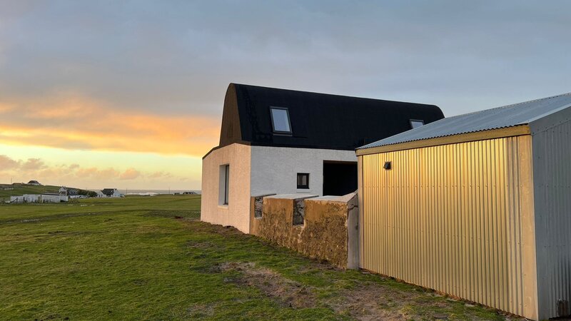 2A726770-4645-45CC-AFA2-4C1BE65B47C8 - Liathach in sunset