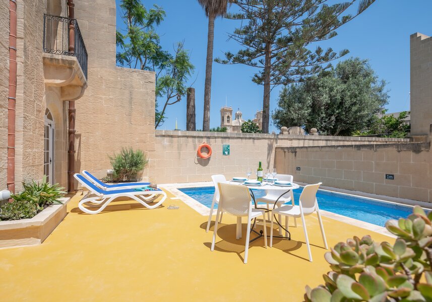 Dar ta' Betta pool area 2