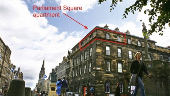 Picture of Parliament Square, on Royal Mile, 300 metres from Edinburgh Castle, Lothian, Scotland - View of building