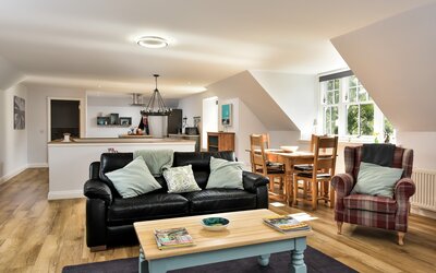 Studio living:dining:kitchen