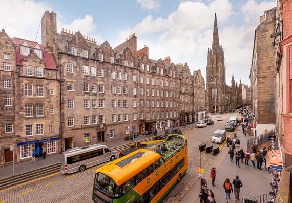 LadyStairsClose_2-29