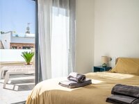 Beautiful Bedroom with terrace with King Size Bed