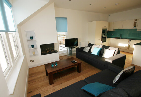 Gullane self caterring apartment - Spacious sitting room