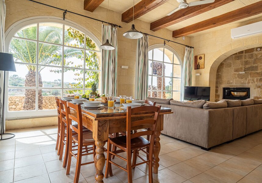 SinuraHolidayHome-13